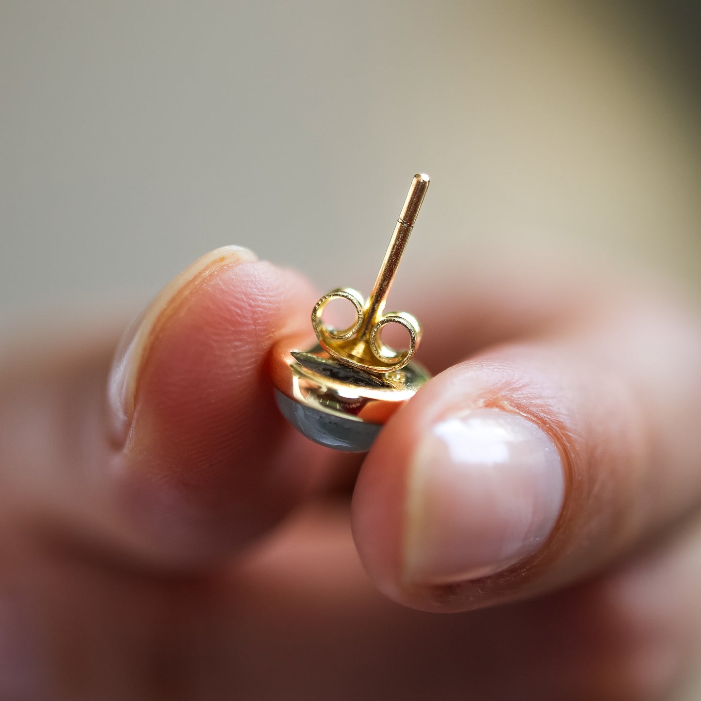 ARETES JADE AQUA CABOCHON