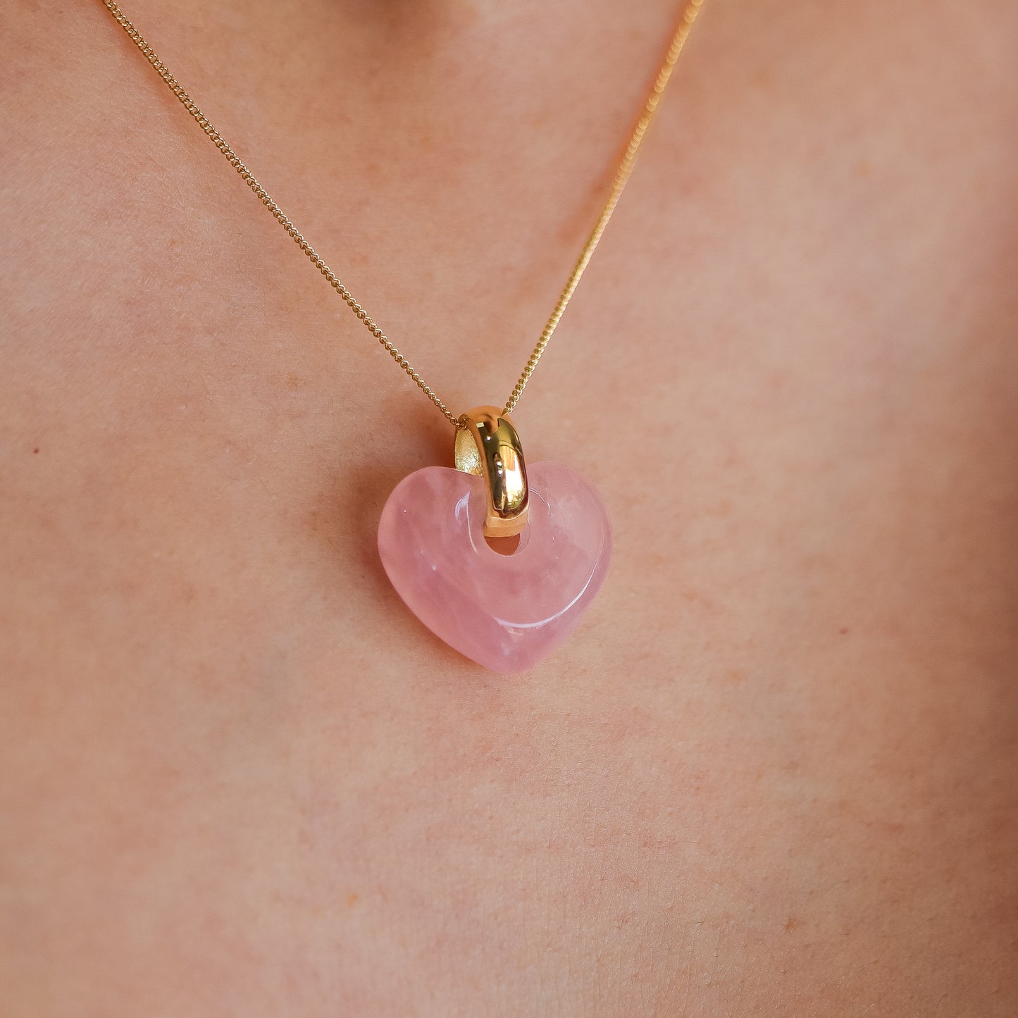 DIJE CORAZON CHICO CUARZO ROSA