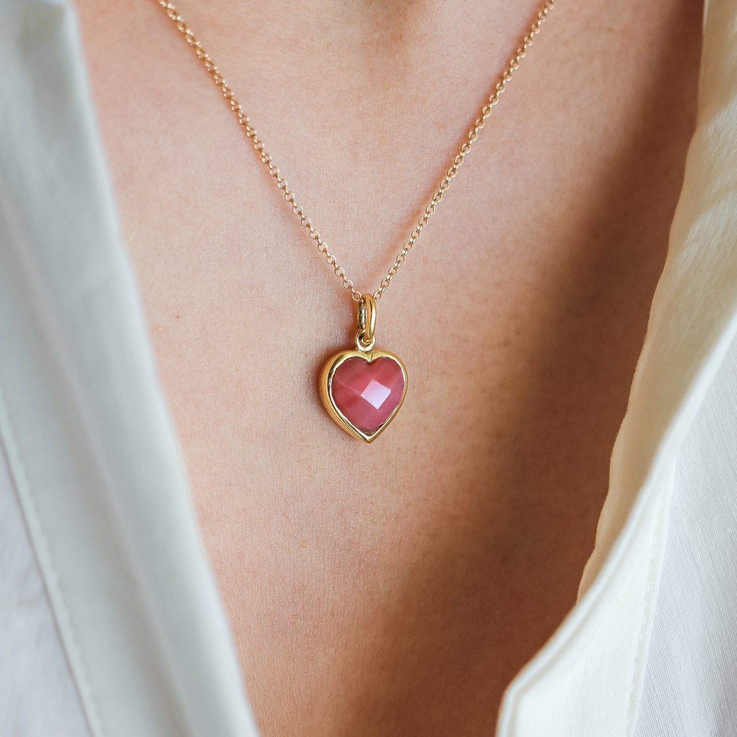 DIJE CORAZON BISELADO OPALO ROSADO