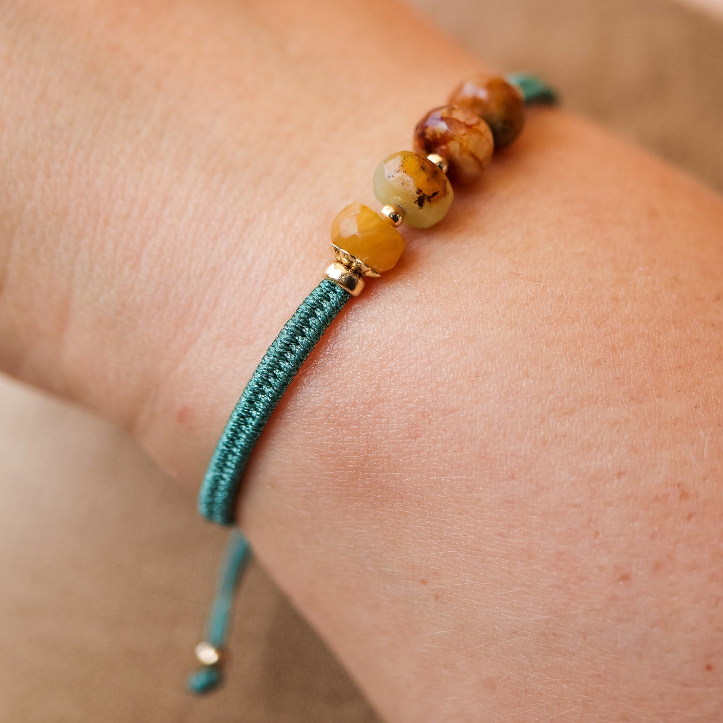 PULSERA TEJIDA DE NEFRITA